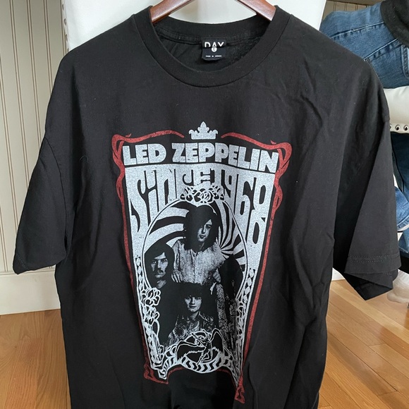 DAY Led Zeppelin Band Tee - Picture 1 of 3